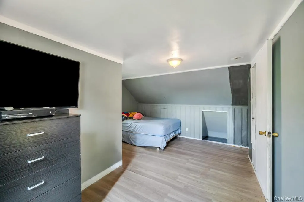 1050 Stewart Avenue, Oyster Bay, NY, 4 Bedrooms Bedrooms, 6 Rooms Rooms,2 BathroomsBathrooms,Residential,For Rent,Stewart,0,997115 1050 Stewart Avenue, Oyster Bay, NY, 4 Bedrooms Bedrooms, 6 Rooms Rooms,2 BathroomsBathrooms,Residential,For Rent,Stewart,0,997115