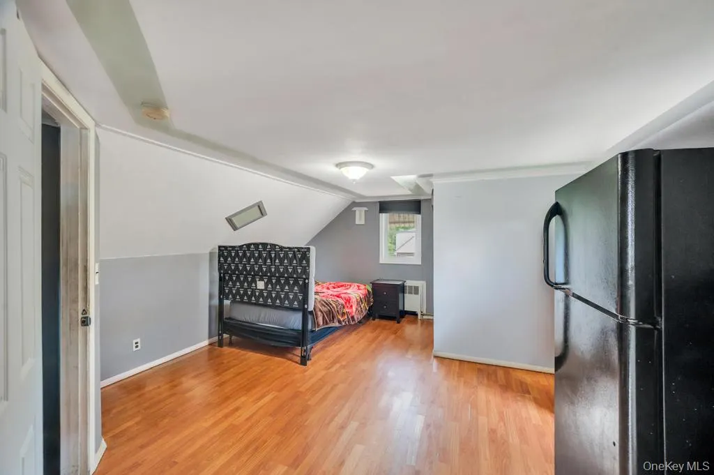 1050 Stewart Avenue, Oyster Bay, NY, 4 Bedrooms Bedrooms, 6 Rooms Rooms,2 BathroomsBathrooms,Residential,For Rent,Stewart,0,997115 1050 Stewart Avenue, Oyster Bay, NY, 4 Bedrooms Bedrooms, 6 Rooms Rooms,2 BathroomsBathrooms,Residential,For Rent,Stewart,0,997115