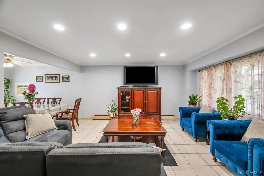 1050 Stewart Avenue, Oyster Bay, NY, 4 Bedrooms Bedrooms, 6 Rooms Rooms,2 BathroomsBathrooms,Residential,For Rent,Stewart,0,997115 1050 Stewart Avenue, Oyster Bay, NY, 4 Bedrooms Bedrooms, 6 Rooms Rooms,2 BathroomsBathrooms,Residential,For Rent,Stewart,0,997115