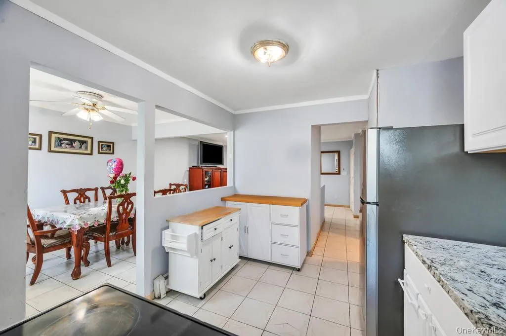 1050 Stewart Avenue, Oyster Bay, NY, 4 Bedrooms Bedrooms, 6 Rooms Rooms,2 BathroomsBathrooms,Residential,For Rent,Stewart,0,997115 1050 Stewart Avenue, Oyster Bay, NY, 4 Bedrooms Bedrooms, 6 Rooms Rooms,2 BathroomsBathrooms,Residential,For Rent,Stewart,0,997115