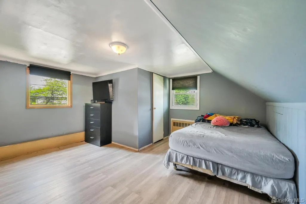 1050 Stewart Avenue, Oyster Bay, NY, 4 Bedrooms Bedrooms, 6 Rooms Rooms,2 BathroomsBathrooms,Residential,For Rent,Stewart,0,997115 1050 Stewart Avenue, Oyster Bay, NY, 4 Bedrooms Bedrooms, 6 Rooms Rooms,2 BathroomsBathrooms,Residential,For Rent,Stewart,0,997115