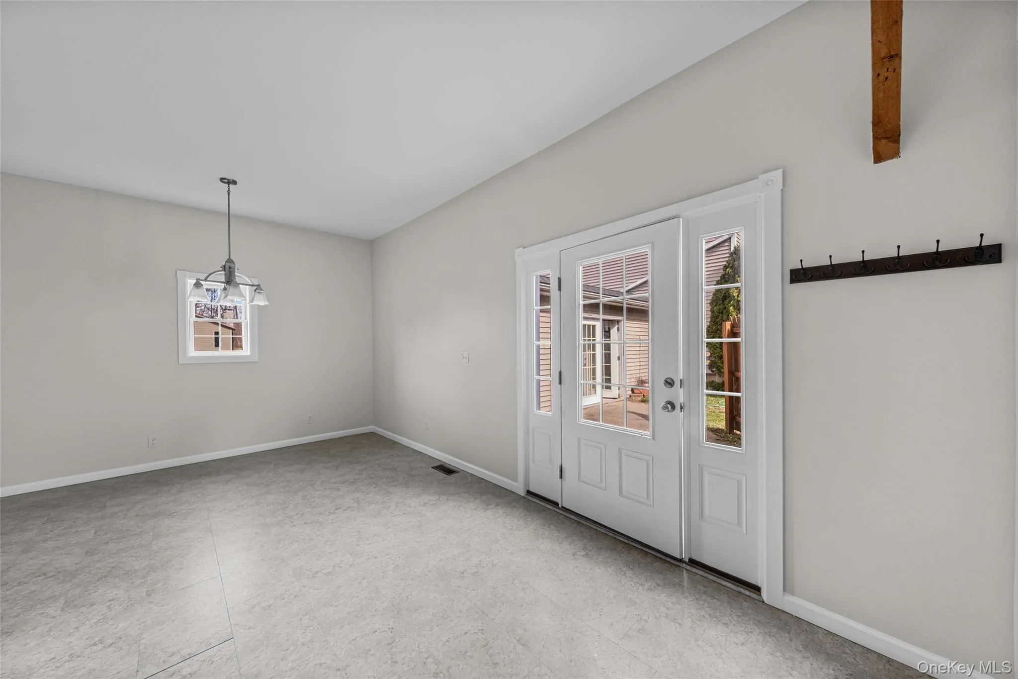 1-18 Willow Way, Rhinebeck, NY, 2 Bedrooms Bedrooms, 5 Rooms Rooms,1 BathroomBathrooms,Residential Lease,For Rent,Willow,0,997117 1-18 Willow Way, Rhinebeck, NY, 2 Bedrooms Bedrooms, 5 Rooms Rooms,1 BathroomBathrooms,Residential Lease,For Rent,Willow,0,997117