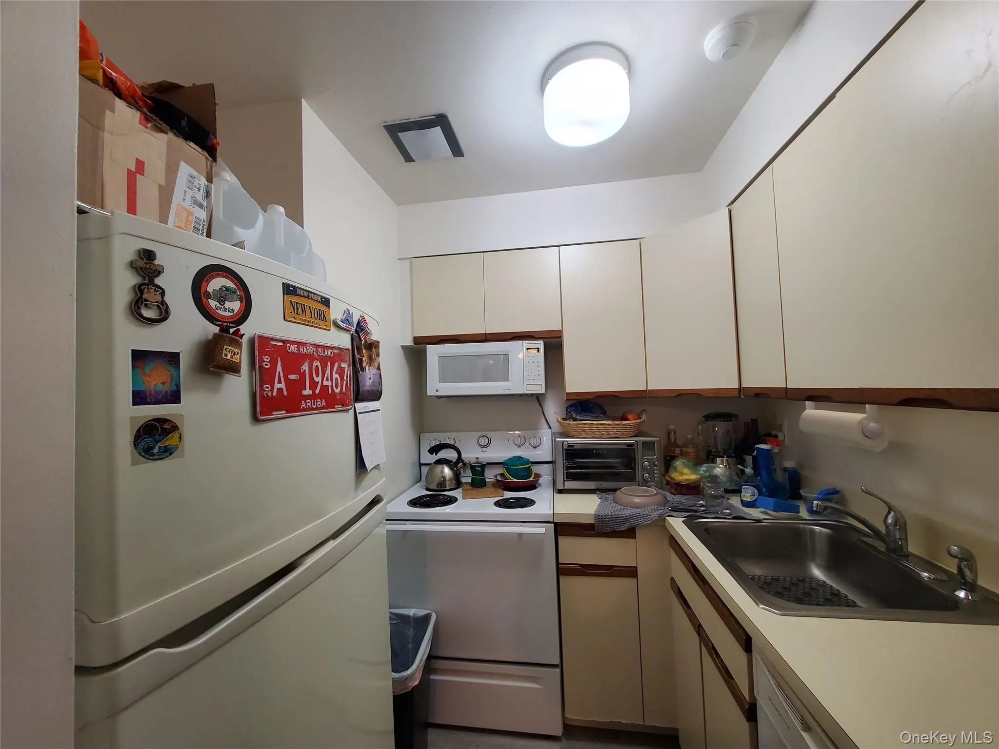 360 SHORE ROAD, Long Beach, NY, 1 Bedroom Bedrooms, 4 Rooms Rooms,1 BathroomBathrooms,Residential,For Rent,SHORE ROAD,0,997118 360 SHORE ROAD, Long Beach, NY, 1 Bedroom Bedrooms, 4 Rooms Rooms,1 BathroomBathrooms,Residential,For Rent,SHORE ROAD,0,997118