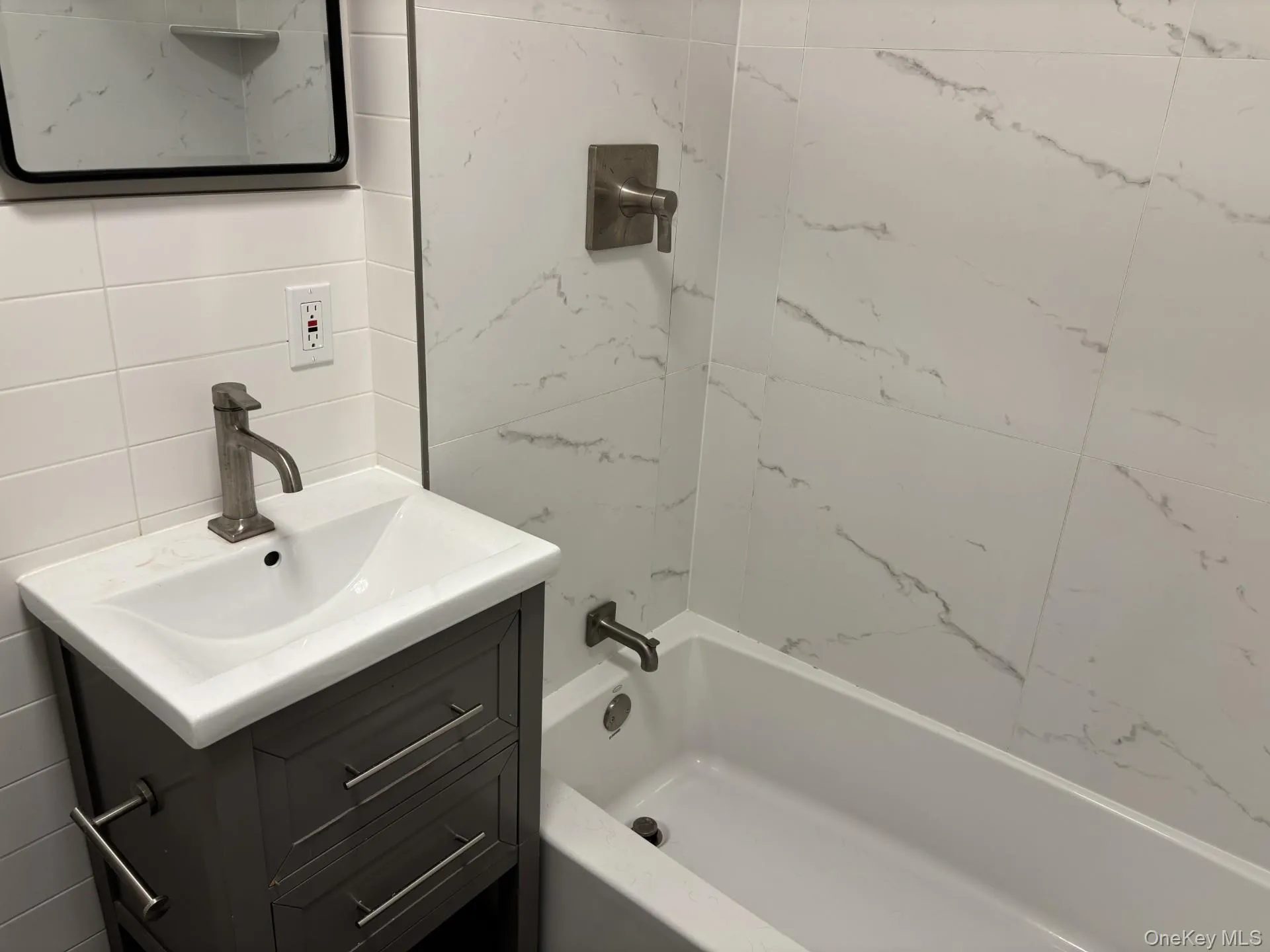 5937 57th Drive, New York, NY, 2 Bedrooms Bedrooms, 5 Rooms Rooms,1 BathroomBathrooms,Residential Lease,For Rent,57th,0,997123 5937 57th Drive, New York, NY, 2 Bedrooms Bedrooms, 5 Rooms Rooms,1 BathroomBathrooms,Residential Lease,For Rent,57th,0,997123