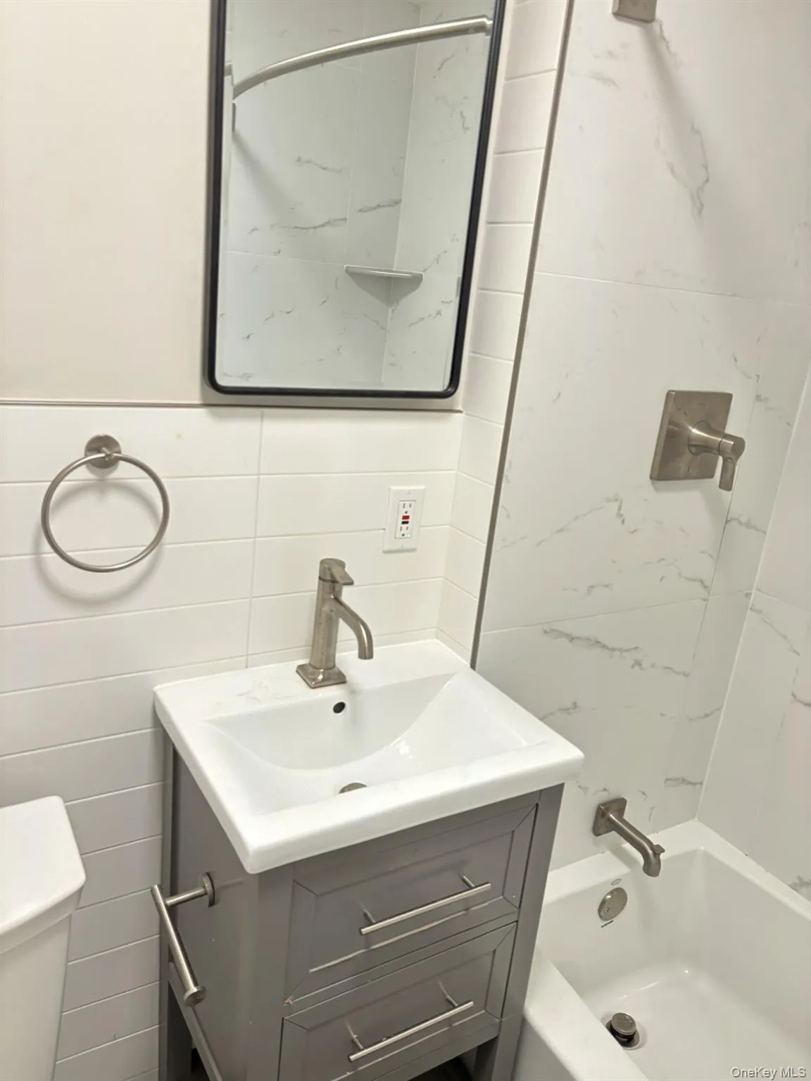 5937 57th Drive, New York, NY, 2 Bedrooms Bedrooms, 5 Rooms Rooms,1 BathroomBathrooms,Residential Lease,For Rent,57th,0,997123 5937 57th Drive, New York, NY, 2 Bedrooms Bedrooms, 5 Rooms Rooms,1 BathroomBathrooms,Residential Lease,For Rent,57th,0,997123