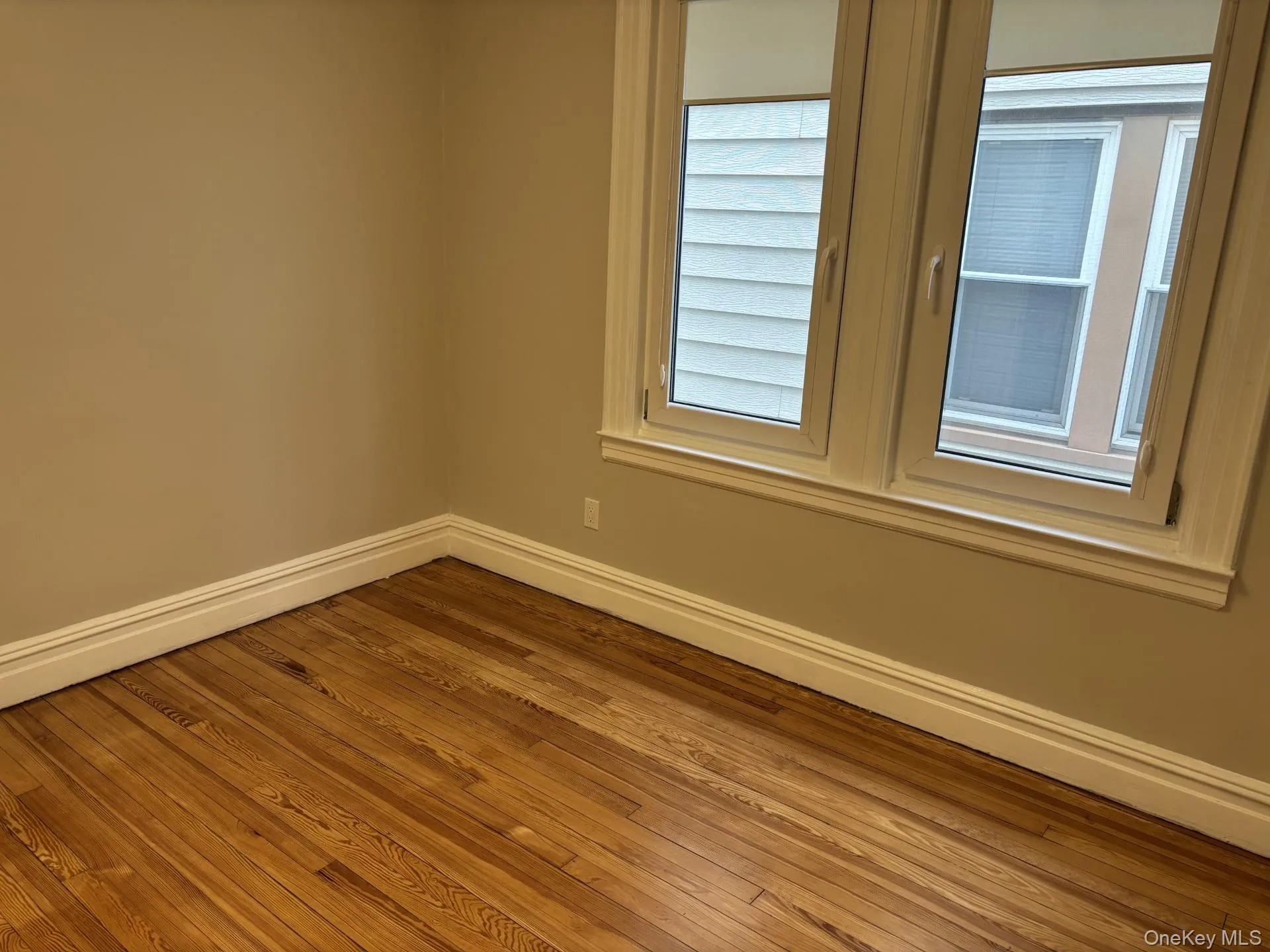 5937 57th Drive, New York, NY, 2 Bedrooms Bedrooms, 5 Rooms Rooms,1 BathroomBathrooms,Residential Lease,For Rent,57th,0,997123 5937 57th Drive, New York, NY, 2 Bedrooms Bedrooms, 5 Rooms Rooms,1 BathroomBathrooms,Residential Lease,For Rent,57th,0,997123