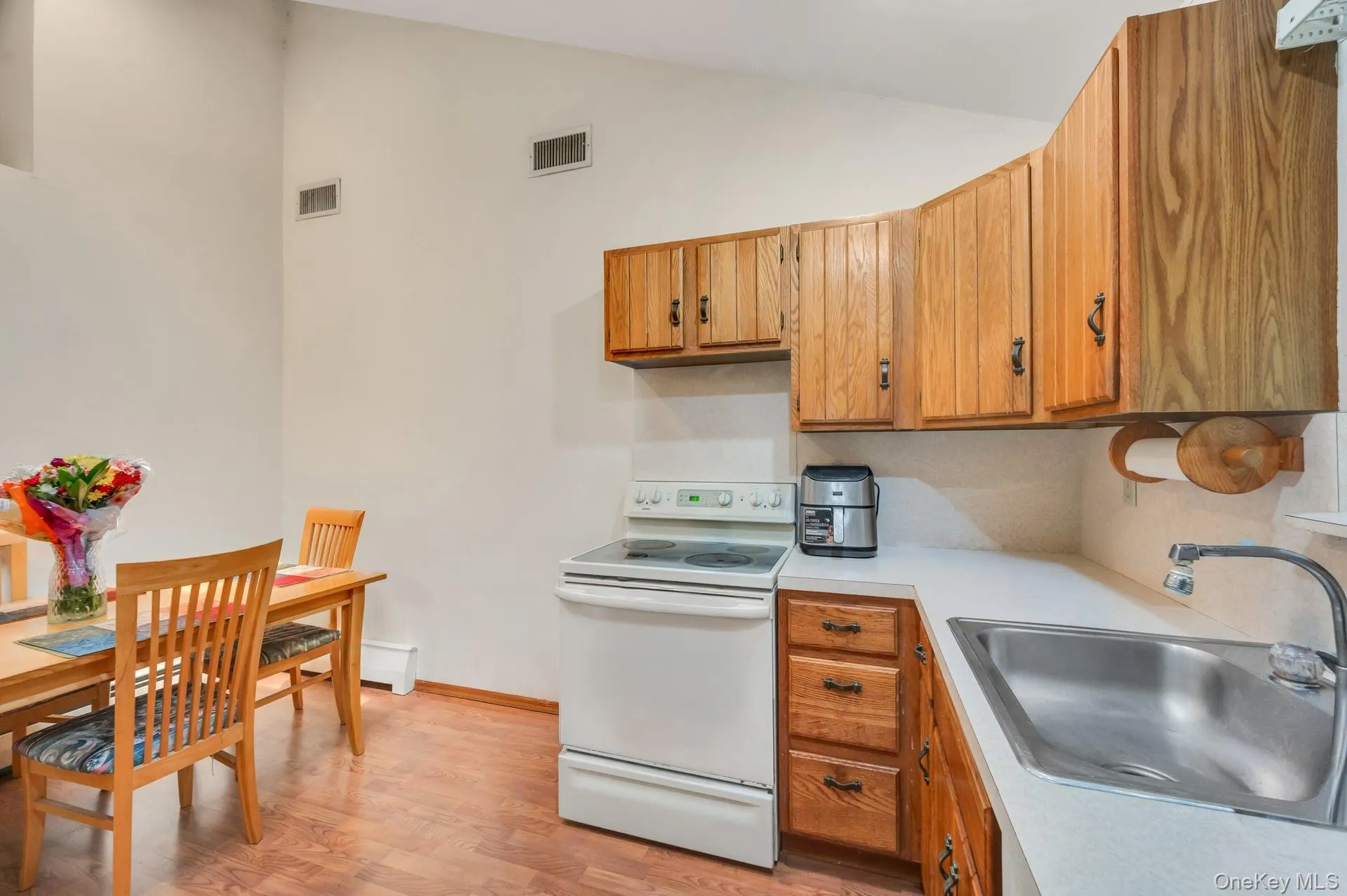 179 Gnarled Hollow Road, Brookhaven, NY, 4 Bedrooms Bedrooms, 8 Rooms Rooms,2 BathroomsBathrooms,Residential,For Rent,Gnarled Hollow,0,997131 179 Gnarled Hollow Road, Brookhaven, NY, 4 Bedrooms Bedrooms, 8 Rooms Rooms,2 BathroomsBathrooms,Residential,For Rent,Gnarled Hollow,0,997131