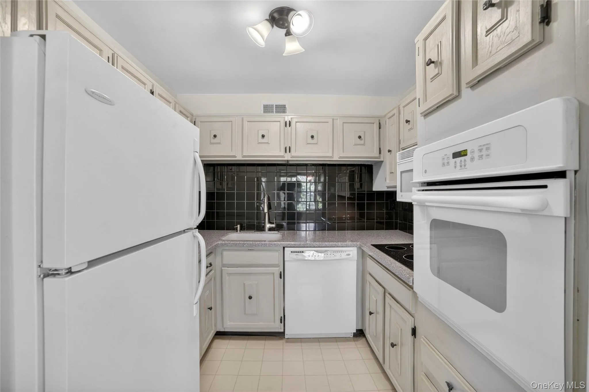 80 C Independence Court, Yorktown, NY, 1 Bedroom Bedrooms, 4 Rooms Rooms,1 BathroomBathrooms,Residential,For Rent,Independence,0,997135 80 C Independence Court, Yorktown, NY, 1 Bedroom Bedrooms, 4 Rooms Rooms,1 BathroomBathrooms,Residential,For Rent,Independence,0,997135