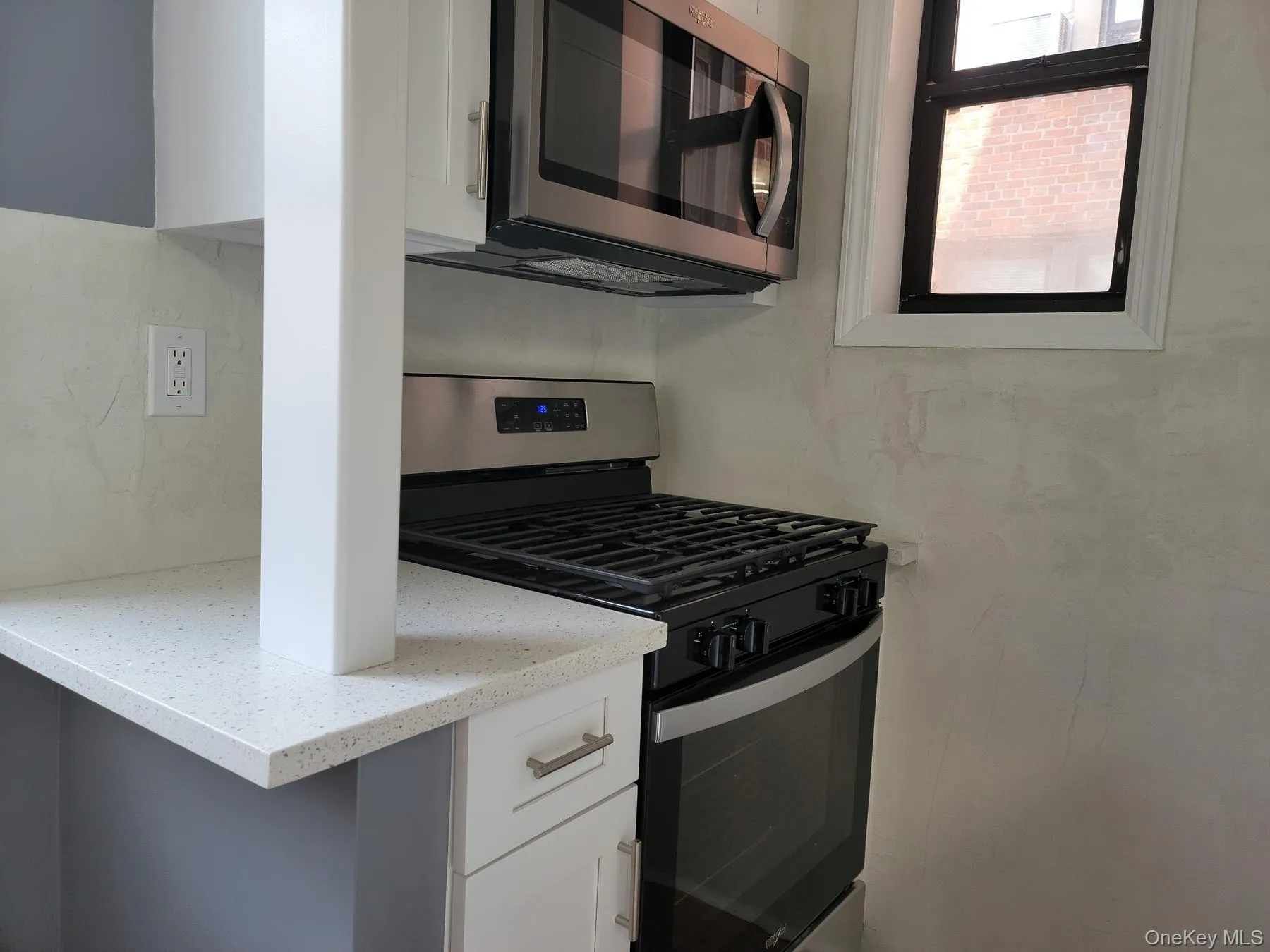 1 Broad Parkway, White Plains, NY, 1 Bedroom Bedrooms, 3 Rooms Rooms,1 BathroomBathrooms,Residential Lease,For Rent,Broad,0,997159 1 Broad Parkway, White Plains, NY, 1 Bedroom Bedrooms, 3 Rooms Rooms,1 BathroomBathrooms,Residential Lease,For Rent,Broad,0,997159