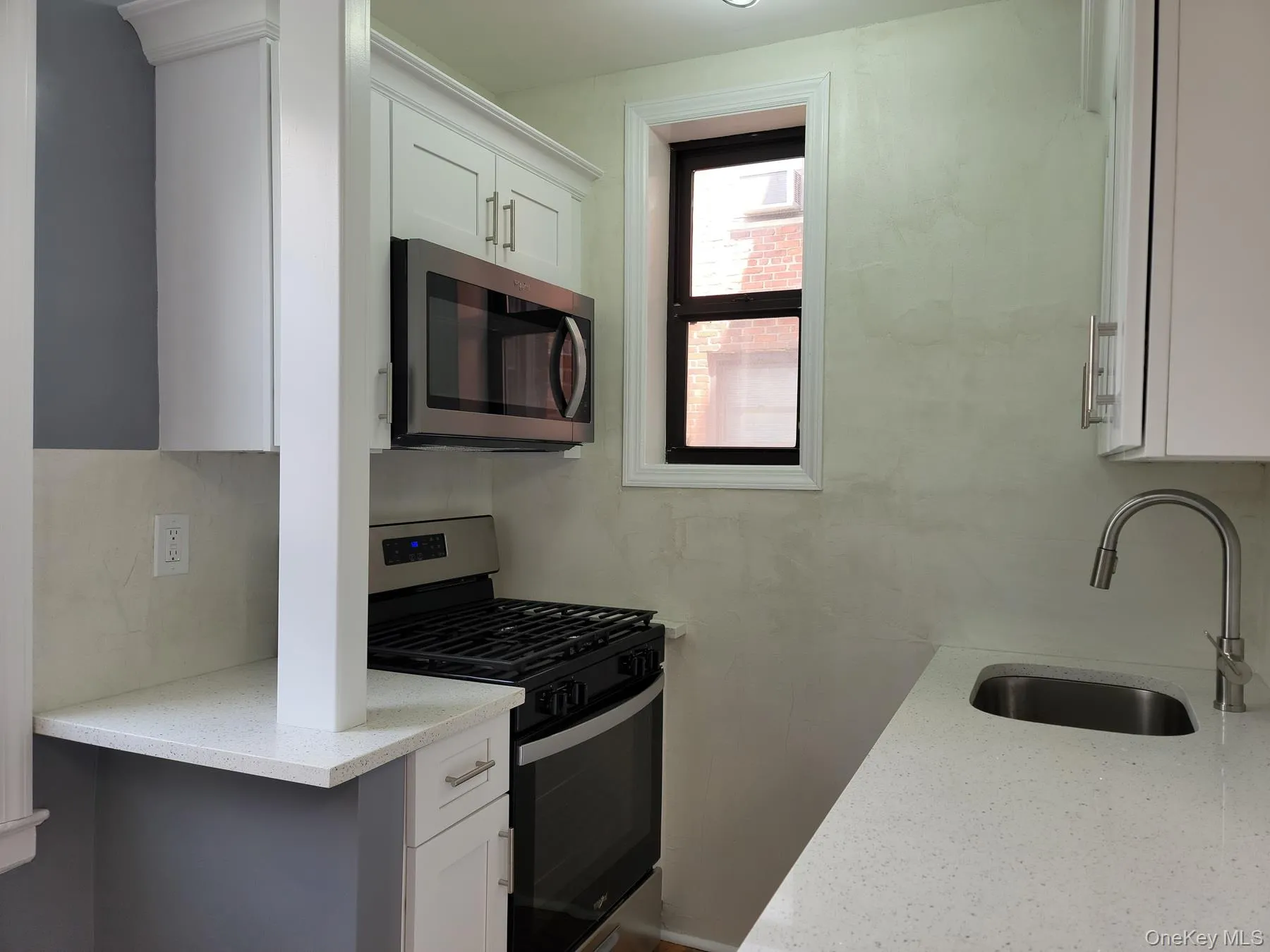 1 Broad Parkway, White Plains, NY, 1 Bedroom Bedrooms, 3 Rooms Rooms,1 BathroomBathrooms,Residential Lease,For Rent,Broad,0,997159 1 Broad Parkway, White Plains, NY, 1 Bedroom Bedrooms, 3 Rooms Rooms,1 BathroomBathrooms,Residential Lease,For Rent,Broad,0,997159