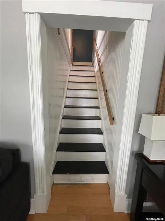 39 Laurel, Brookhaven, NY, 3 Bedrooms Bedrooms, 7 Rooms Rooms,2 BathroomsBathrooms,Residential Lease,For Rent,Laurel,0,997173 39 Laurel, Brookhaven, NY, 3 Bedrooms Bedrooms, 7 Rooms Rooms,2 BathroomsBathrooms,Residential Lease,For Rent,Laurel,0,997173
