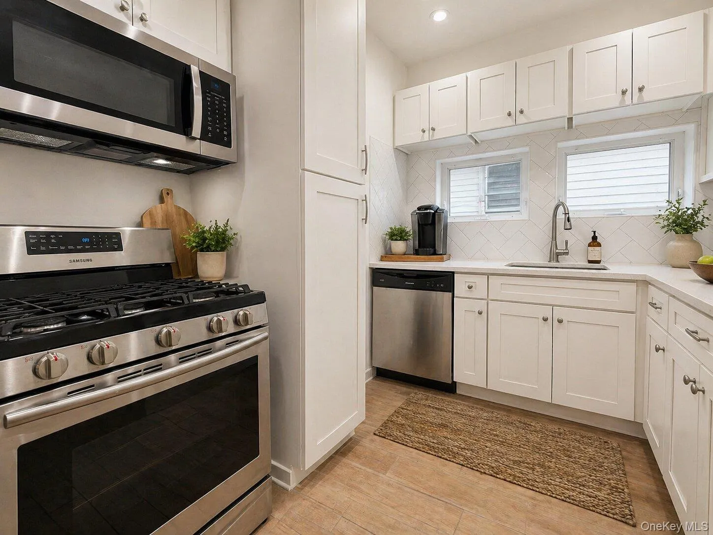 14717 15th Avenue, New York, NY, 3 Bedrooms Bedrooms, 6 Rooms Rooms,1 BathroomBathrooms,Residential Lease,For Rent,15th,0,997176 14717 15th Avenue, New York, NY, 3 Bedrooms Bedrooms, 6 Rooms Rooms,1 BathroomBathrooms,Residential Lease,For Rent,15th,0,997176