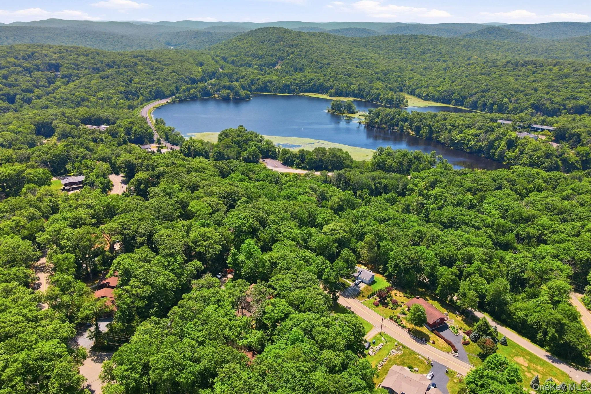 80 Clinton Road, Tuxedo, NY, 4 Bedrooms Bedrooms, 7 Rooms Rooms,2 BathroomsBathrooms,Residential,For Rent,Clinton,0,997183 80 Clinton Road, Tuxedo, NY, 4 Bedrooms Bedrooms, 7 Rooms Rooms,2 BathroomsBathrooms,Residential,For Rent,Clinton,0,997183
