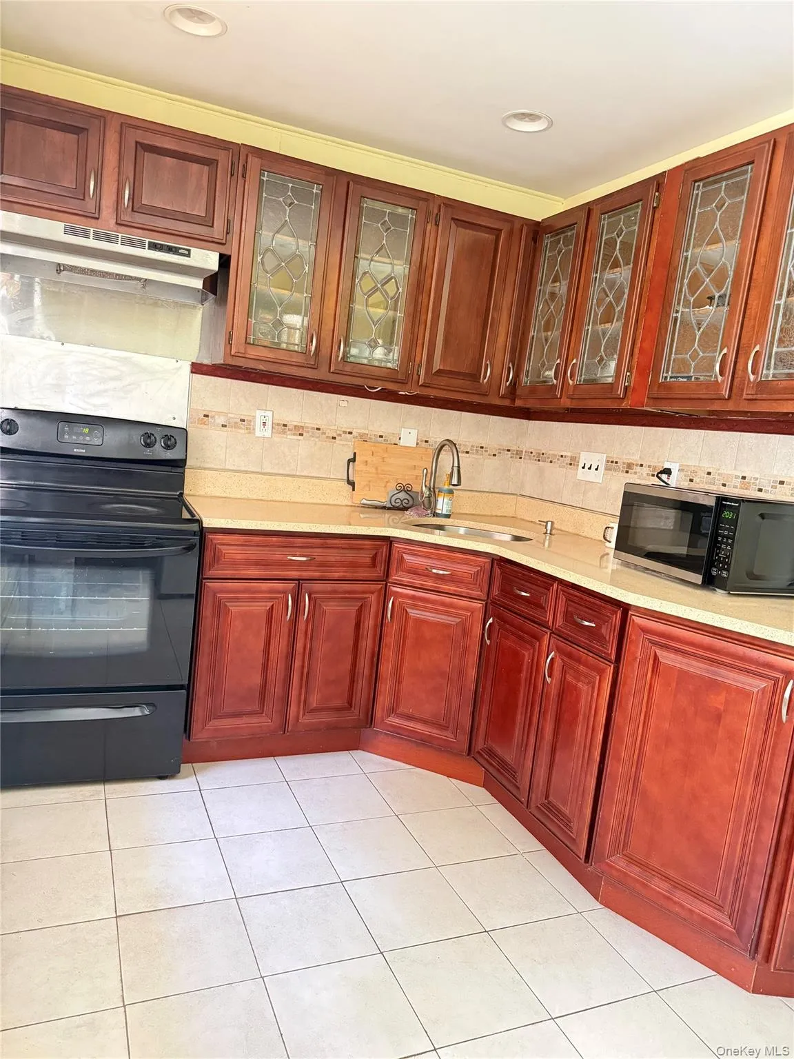 16 Greenway Circle, Oyster Bay, NY, 3 Bedrooms Bedrooms, 5 Rooms Rooms,1 BathroomBathrooms,Residential Lease,For Rent,Greenway,0,997186 16 Greenway Circle, Oyster Bay, NY, 3 Bedrooms Bedrooms, 5 Rooms Rooms,1 BathroomBathrooms,Residential Lease,For Rent,Greenway,0,997186