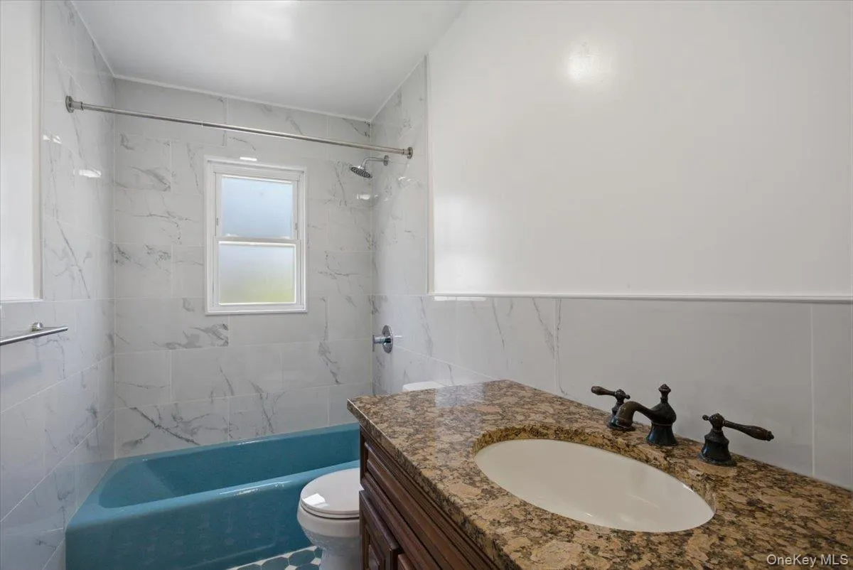 6 Belden Avenue, Yonkers, NY, 3 Bedrooms Bedrooms, 6 Rooms Rooms,2 BathroomsBathrooms,Residential Lease,For Rent,Belden,0,997195 6 Belden Avenue, Yonkers, NY, 3 Bedrooms Bedrooms, 6 Rooms Rooms,2 BathroomsBathrooms,Residential Lease,For Rent,Belden,0,997195