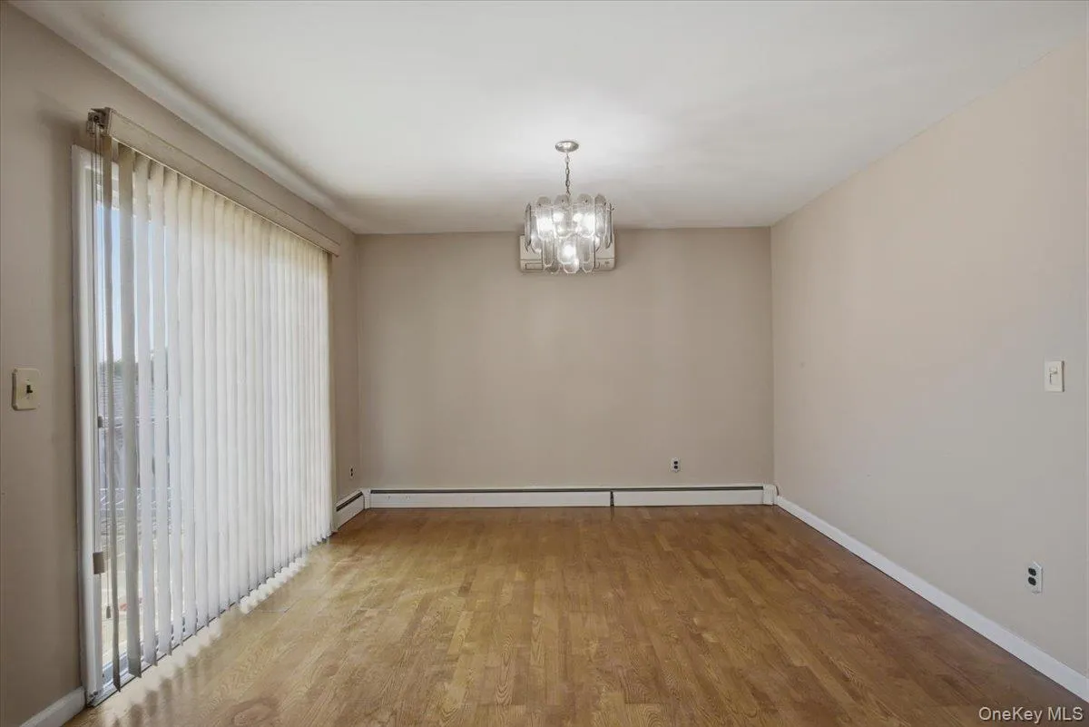 6 Belden Avenue, Yonkers, NY, 3 Bedrooms Bedrooms, 6 Rooms Rooms,2 BathroomsBathrooms,Residential Lease,For Rent,Belden,0,997195 6 Belden Avenue, Yonkers, NY, 3 Bedrooms Bedrooms, 6 Rooms Rooms,2 BathroomsBathrooms,Residential Lease,For Rent,Belden,0,997195