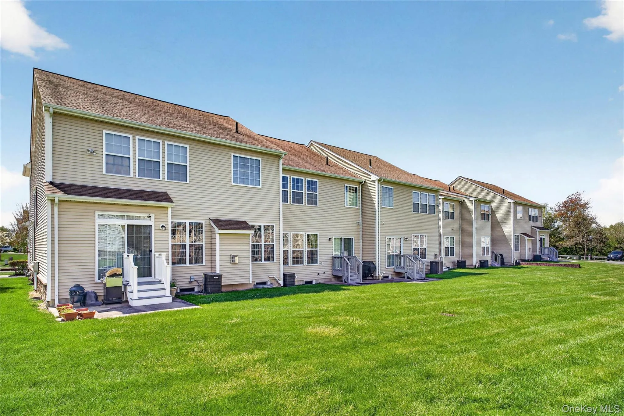 29 Banbury Way, Newburgh (town), NY, 3 Bedrooms Bedrooms, 9 Rooms Rooms,2 BathroomsBathrooms,Residential Sale,For Rent,Banbury,0,997196 29 Banbury Way, Newburgh (town), NY, 3 Bedrooms Bedrooms, 9 Rooms Rooms,2 BathroomsBathrooms,Residential Sale,For Rent,Banbury,0,997196