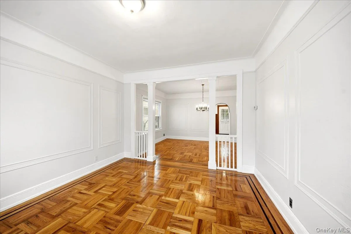 Open living room. Lots of natural sun, high ceilings and gleaming wood floors Open living room. Lots of natural sun, high ceilings and gleaming wood floors