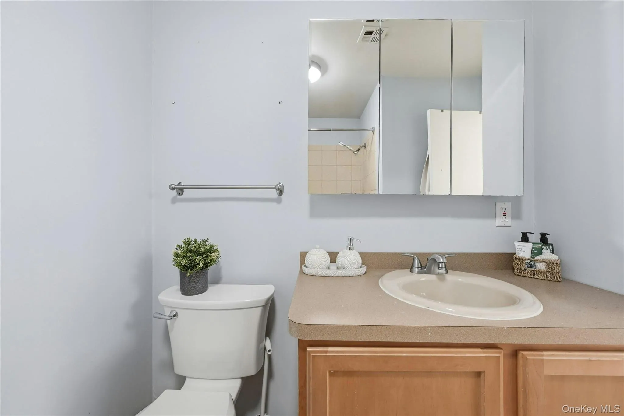 515 High Street, Brookhaven, NY, 3 Bedrooms Bedrooms, 7 Rooms Rooms,2 BathroomsBathrooms,Residential Sale,For Rent,High,0,997206 515 High Street, Brookhaven, NY, 3 Bedrooms Bedrooms, 7 Rooms Rooms,2 BathroomsBathrooms,Residential Sale,For Rent,High,0,997206