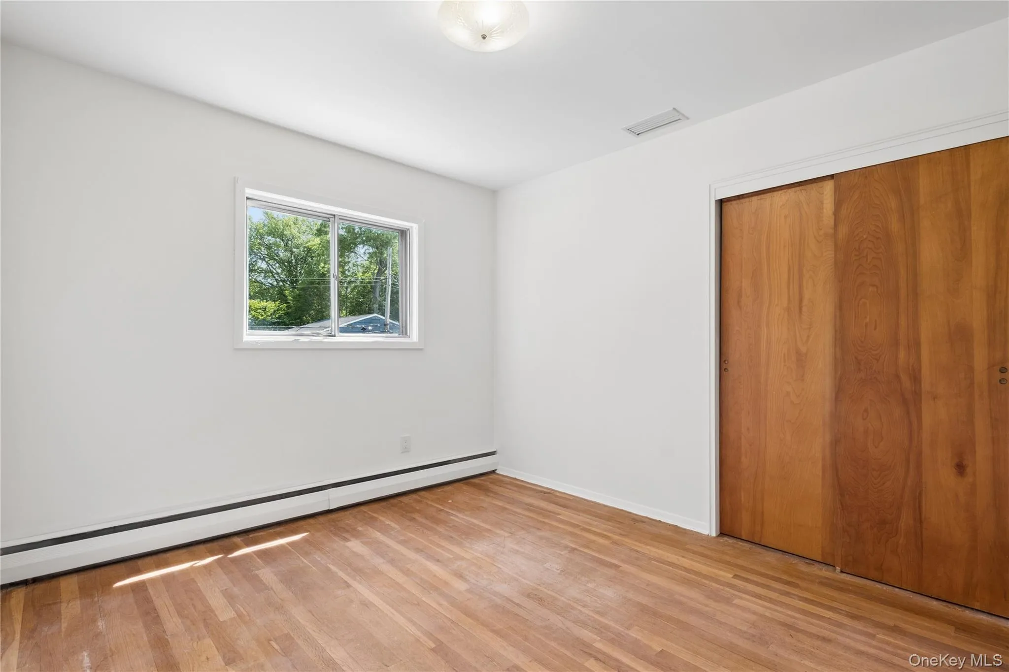 1st Bedroom 1st Bedroom
