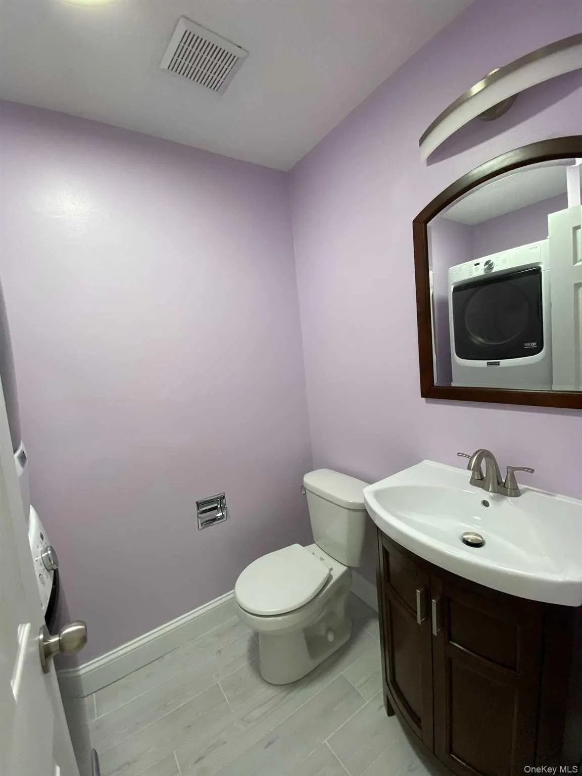 59 HUDSON HEIGHTS Drive, Poughkeepsie, NY, 3 Bedrooms Bedrooms, 7 Rooms Rooms,1 BathroomBathrooms,Residential Lease,For Rent,HUDSON HEIGHTS,0,997215 59 HUDSON HEIGHTS Drive, Poughkeepsie, NY, 3 Bedrooms Bedrooms, 7 Rooms Rooms,1 BathroomBathrooms,Residential Lease,For Rent,HUDSON HEIGHTS,0,997215