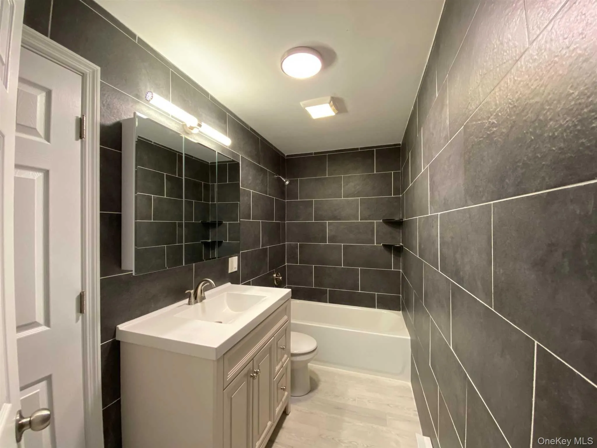 59 HUDSON HEIGHTS Drive, Poughkeepsie, NY, 3 Bedrooms Bedrooms, 7 Rooms Rooms,1 BathroomBathrooms,Residential Lease,For Rent,HUDSON HEIGHTS,0,997215 59 HUDSON HEIGHTS Drive, Poughkeepsie, NY, 3 Bedrooms Bedrooms, 7 Rooms Rooms,1 BathroomBathrooms,Residential Lease,For Rent,HUDSON HEIGHTS,0,997215