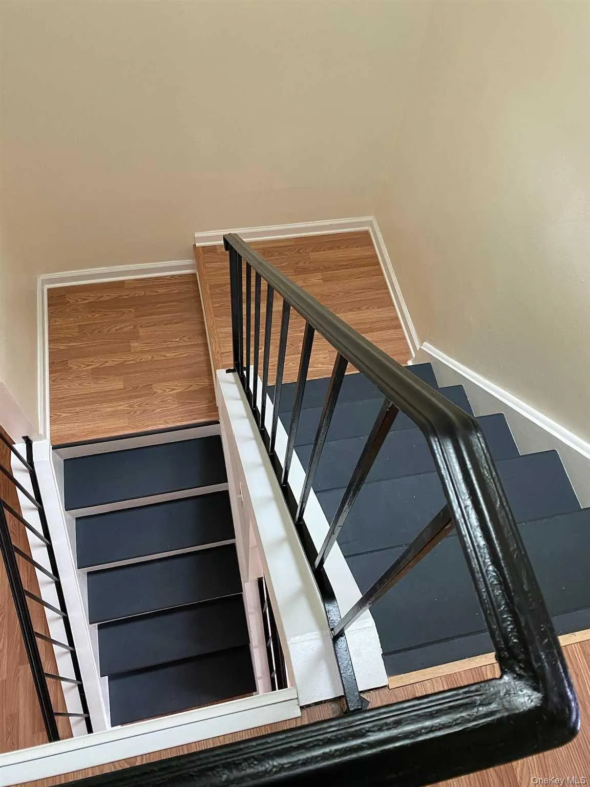 59 HUDSON HEIGHTS Drive, Poughkeepsie, NY, 3 Bedrooms Bedrooms, 7 Rooms Rooms,1 BathroomBathrooms,Residential Lease,For Rent,HUDSON HEIGHTS,0,997215 59 HUDSON HEIGHTS Drive, Poughkeepsie, NY, 3 Bedrooms Bedrooms, 7 Rooms Rooms,1 BathroomBathrooms,Residential Lease,For Rent,HUDSON HEIGHTS,0,997215