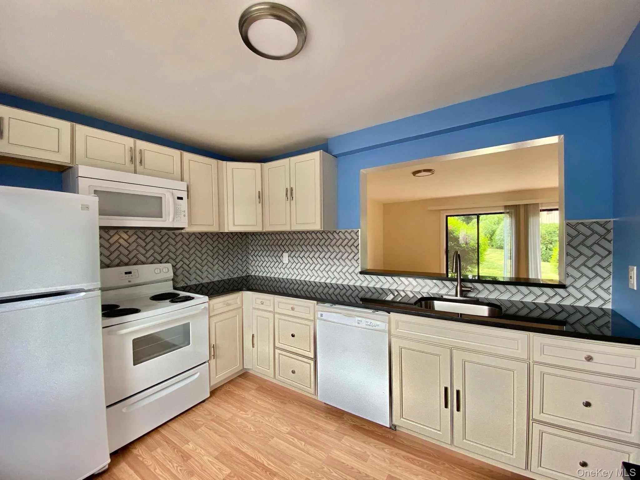 59 HUDSON HEIGHTS Drive, Poughkeepsie, NY, 3 Bedrooms Bedrooms, 7 Rooms Rooms,1 BathroomBathrooms,Residential Lease,For Rent,HUDSON HEIGHTS,0,997215 59 HUDSON HEIGHTS Drive, Poughkeepsie, NY, 3 Bedrooms Bedrooms, 7 Rooms Rooms,1 BathroomBathrooms,Residential Lease,For Rent,HUDSON HEIGHTS,0,997215