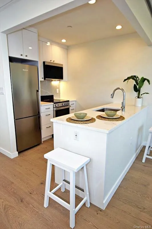 41-26 44th Street, New York, NY, 1 Bedroom Bedrooms, 2 Rooms Rooms,1 BathroomBathrooms,Residential Lease,For Rent,44th,0,997219 41-26 44th Street, New York, NY, 1 Bedroom Bedrooms, 2 Rooms Rooms,1 BathroomBathrooms,Residential Lease,For Rent,44th,0,997219