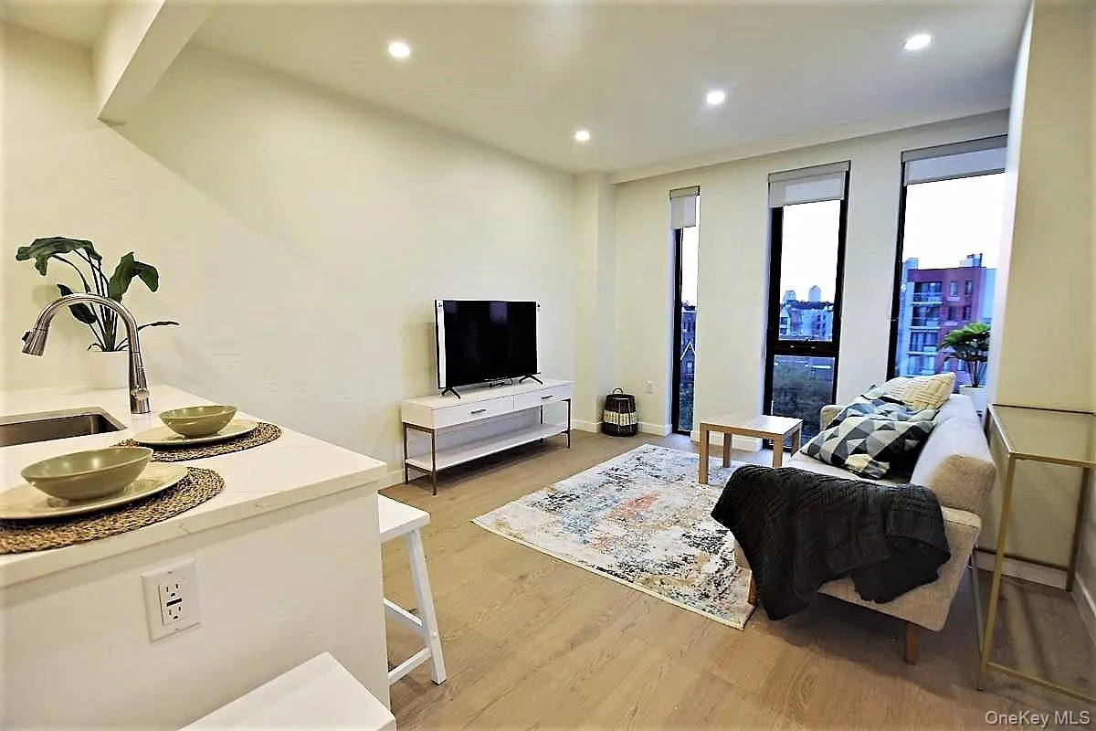 41-26 44th Street, New York, NY, 1 Bedroom Bedrooms, 2 Rooms Rooms,1 BathroomBathrooms,Residential Lease,For Rent,44th,0,997219 41-26 44th Street, New York, NY, 1 Bedroom Bedrooms, 2 Rooms Rooms,1 BathroomBathrooms,Residential Lease,For Rent,44th,0,997219