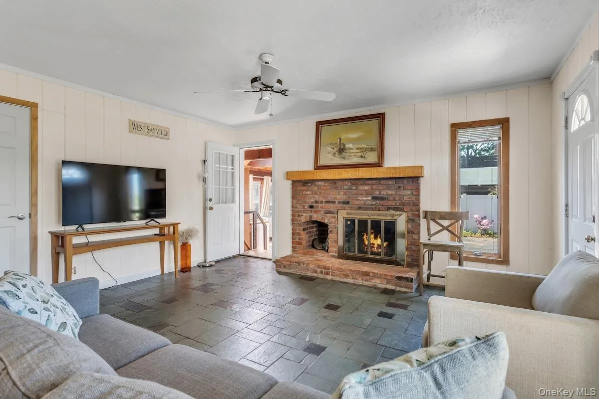 431 Cherry Avenue, Islip, NY, 4 Bedrooms Bedrooms, 8 Rooms Rooms,3 BathroomsBathrooms,Residential,For Rent,Cherry,0,997246 431 Cherry Avenue, Islip, NY, 4 Bedrooms Bedrooms, 8 Rooms Rooms,3 BathroomsBathrooms,Residential,For Rent,Cherry,0,997246