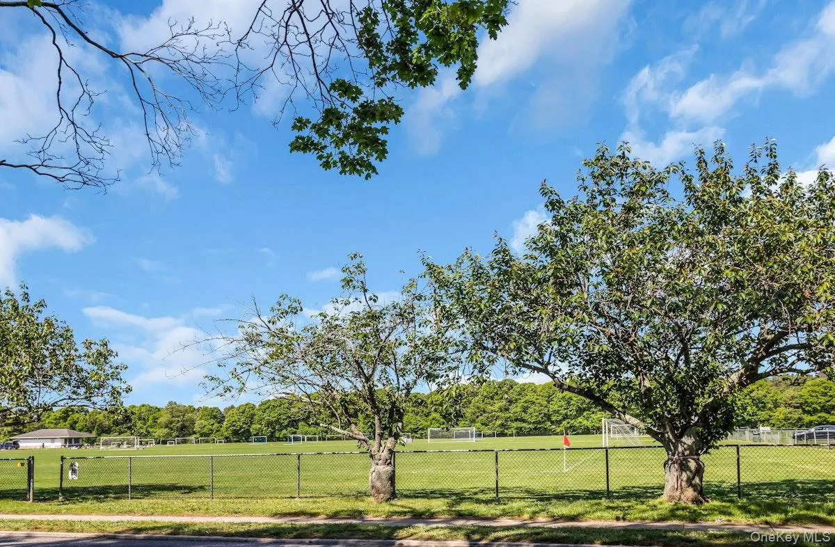 431 Cherry Avenue, Islip, NY, 4 Bedrooms Bedrooms, 8 Rooms Rooms,3 BathroomsBathrooms,Residential,For Rent,Cherry,0,997246 431 Cherry Avenue, Islip, NY, 4 Bedrooms Bedrooms, 8 Rooms Rooms,3 BathroomsBathrooms,Residential,For Rent,Cherry,0,997246