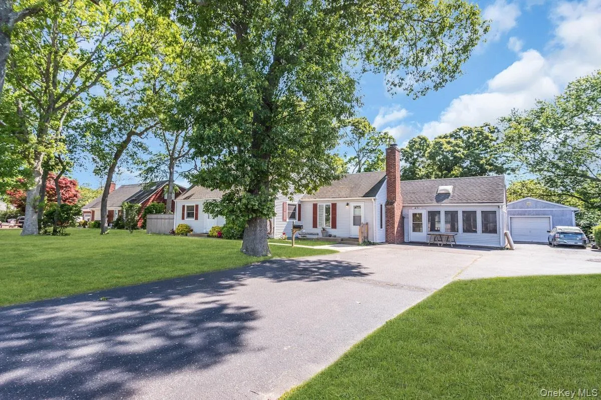 431 Cherry Avenue, Islip, NY, 4 Bedrooms Bedrooms, 8 Rooms Rooms,3 BathroomsBathrooms,Residential,For Rent,Cherry,0,997246 431 Cherry Avenue, Islip, NY, 4 Bedrooms Bedrooms, 8 Rooms Rooms,3 BathroomsBathrooms,Residential,For Rent,Cherry,0,997246