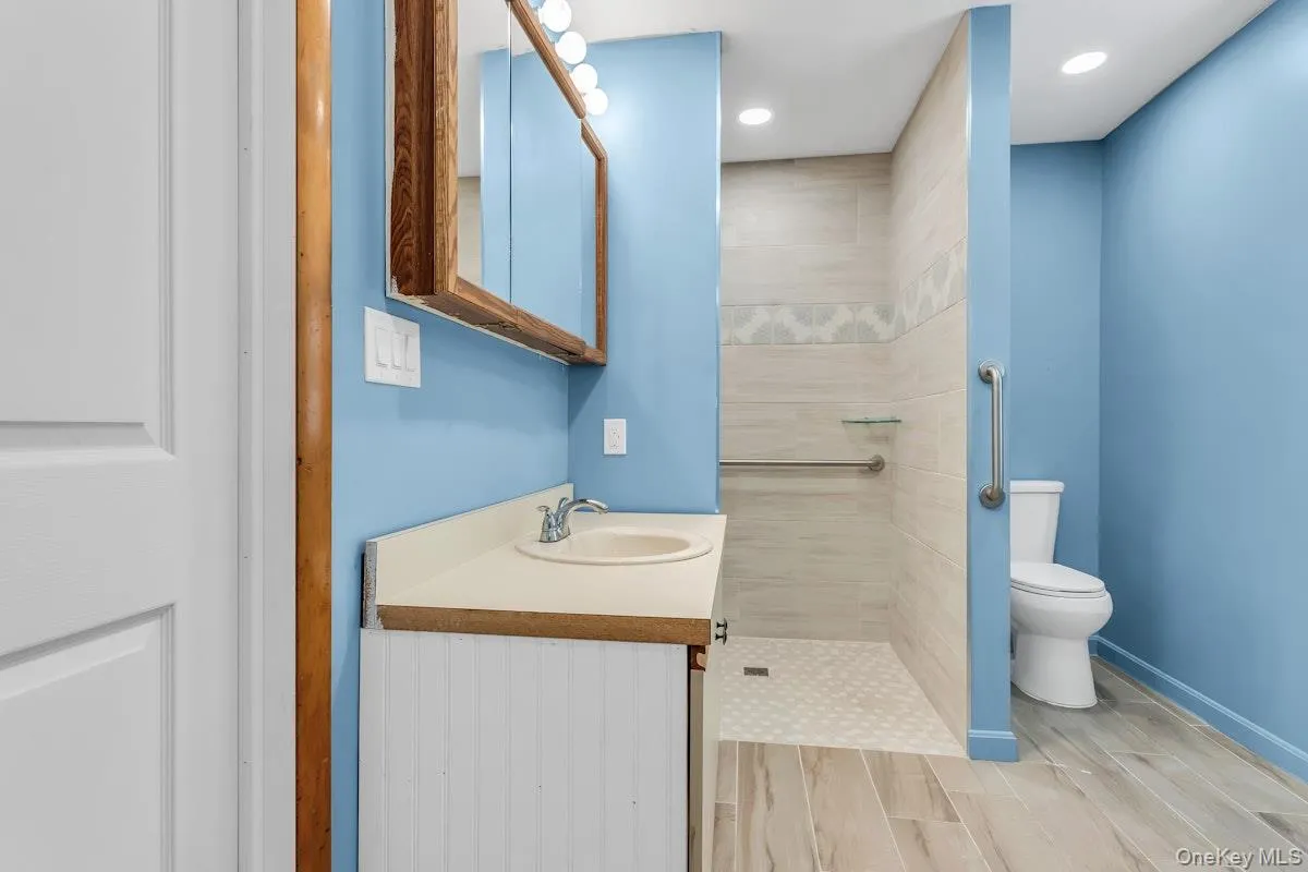 Handicap Full Bath Handicap Full Bath