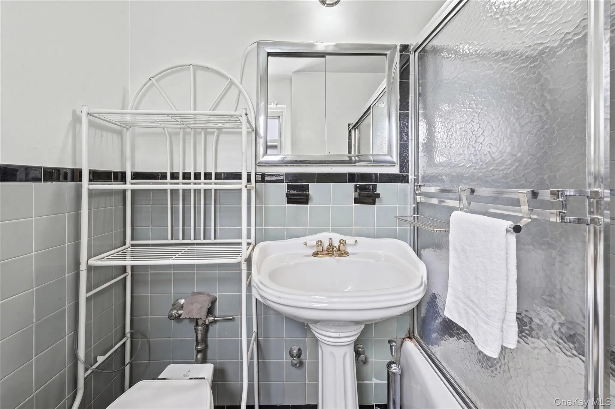 3131 Grand Concourse, New York, NY, 1 Bedroom Bedrooms, 3 Rooms Rooms,1 BathroomBathrooms,Residential Sale,For Rent,Grand Concourse,0,997252 3131 Grand Concourse, New York, NY, 1 Bedroom Bedrooms, 3 Rooms Rooms,1 BathroomBathrooms,Residential Sale,For Rent,Grand Concourse,0,997252