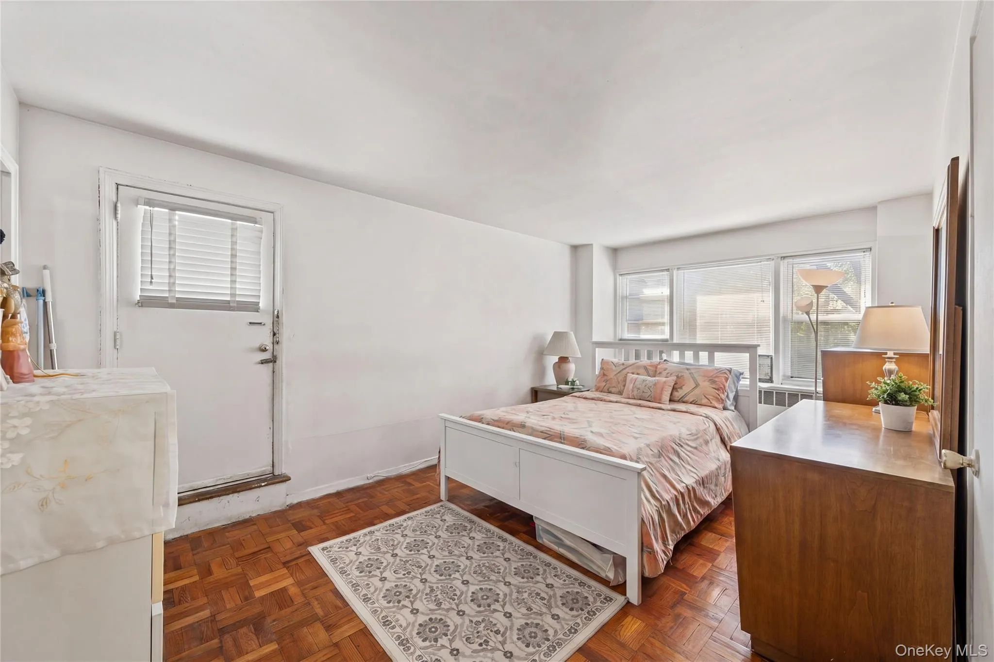 3131 Grand Concourse, New York, NY, 1 Bedroom Bedrooms, 3 Rooms Rooms,1 BathroomBathrooms,Residential Sale,For Rent,Grand Concourse,0,997252 3131 Grand Concourse, New York, NY, 1 Bedroom Bedrooms, 3 Rooms Rooms,1 BathroomBathrooms,Residential Sale,For Rent,Grand Concourse,0,997252