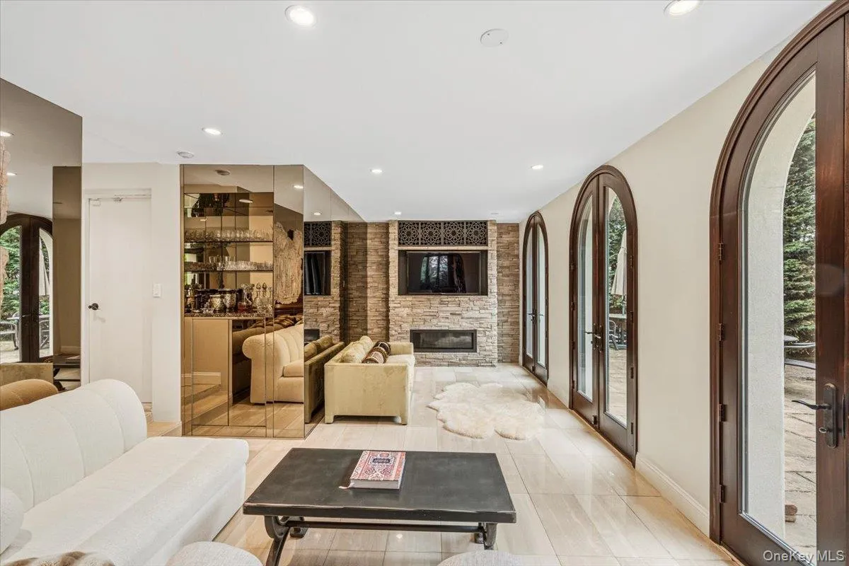 15470 Powells Cove Boulevard, New York, NY, 4 Bedrooms Bedrooms, 8 Rooms Rooms,5 BathroomsBathrooms,Residential,For Rent,Powells Cove,0,997254 15470 Powells Cove Boulevard, New York, NY, 4 Bedrooms Bedrooms, 8 Rooms Rooms,5 BathroomsBathrooms,Residential,For Rent,Powells Cove,0,997254