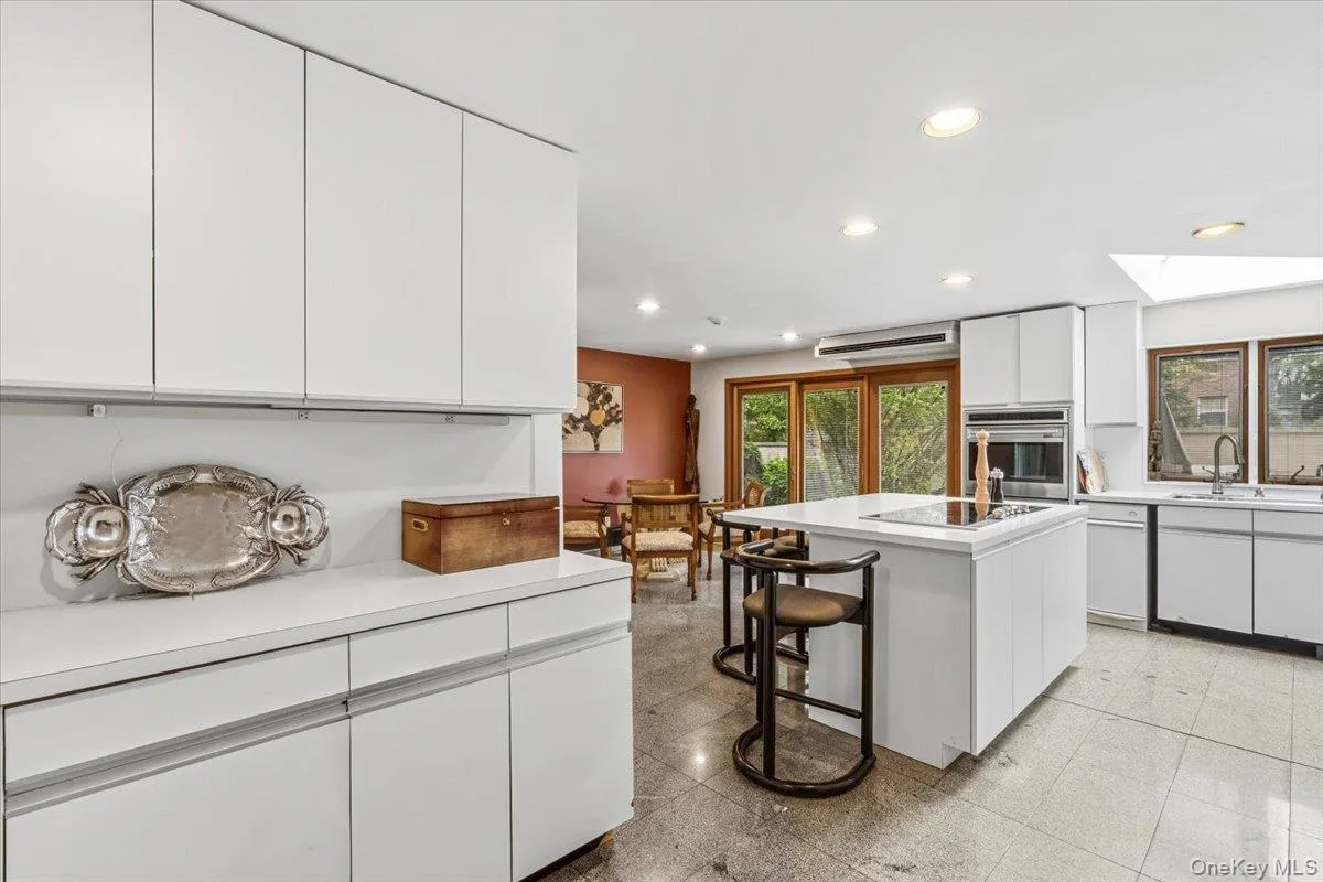 15470 Powells Cove Boulevard, New York, NY, 4 Bedrooms Bedrooms, 8 Rooms Rooms,5 BathroomsBathrooms,Residential,For Rent,Powells Cove,0,997254 15470 Powells Cove Boulevard, New York, NY, 4 Bedrooms Bedrooms, 8 Rooms Rooms,5 BathroomsBathrooms,Residential,For Rent,Powells Cove,0,997254