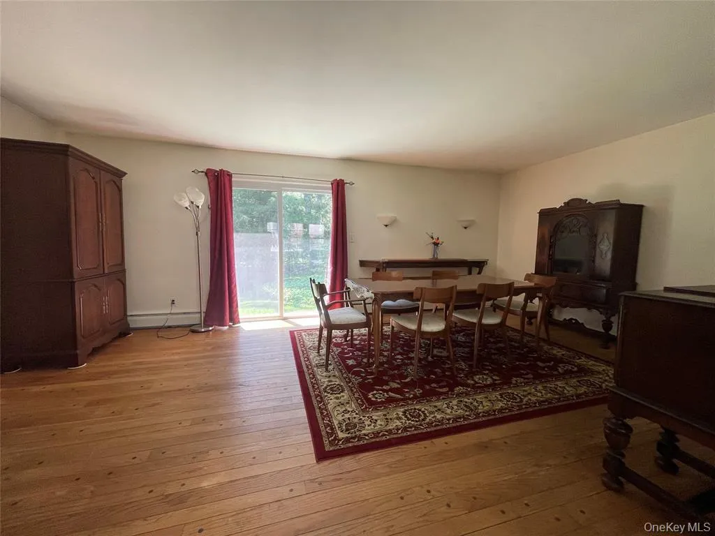 4 Cornwallis Road, Brookhaven, NY, 5 Bedrooms Bedrooms, 8 Rooms Rooms,3 BathroomsBathrooms,Residential Lease,For Rent,Cornwallis,0,997255 4 Cornwallis Road, Brookhaven, NY, 5 Bedrooms Bedrooms, 8 Rooms Rooms,3 BathroomsBathrooms,Residential Lease,For Rent,Cornwallis,0,997255