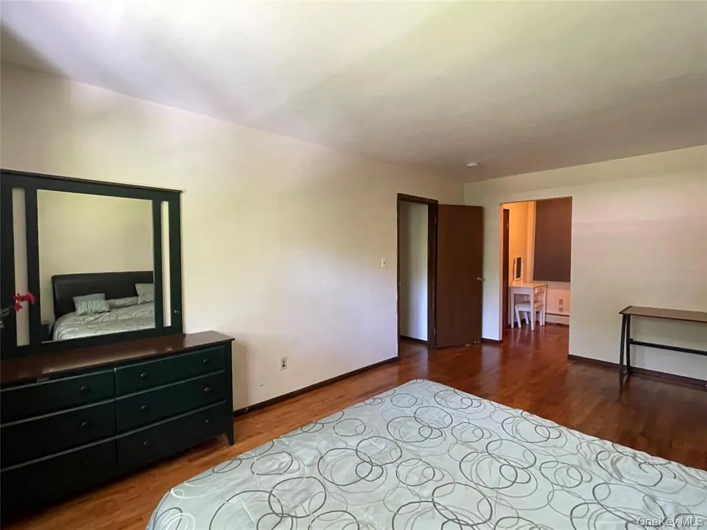 4 Cornwallis Road, Brookhaven, NY, 5 Bedrooms Bedrooms, 8 Rooms Rooms,3 BathroomsBathrooms,Residential Lease,For Rent,Cornwallis,0,997255 4 Cornwallis Road, Brookhaven, NY, 5 Bedrooms Bedrooms, 8 Rooms Rooms,3 BathroomsBathrooms,Residential Lease,For Rent,Cornwallis,0,997255