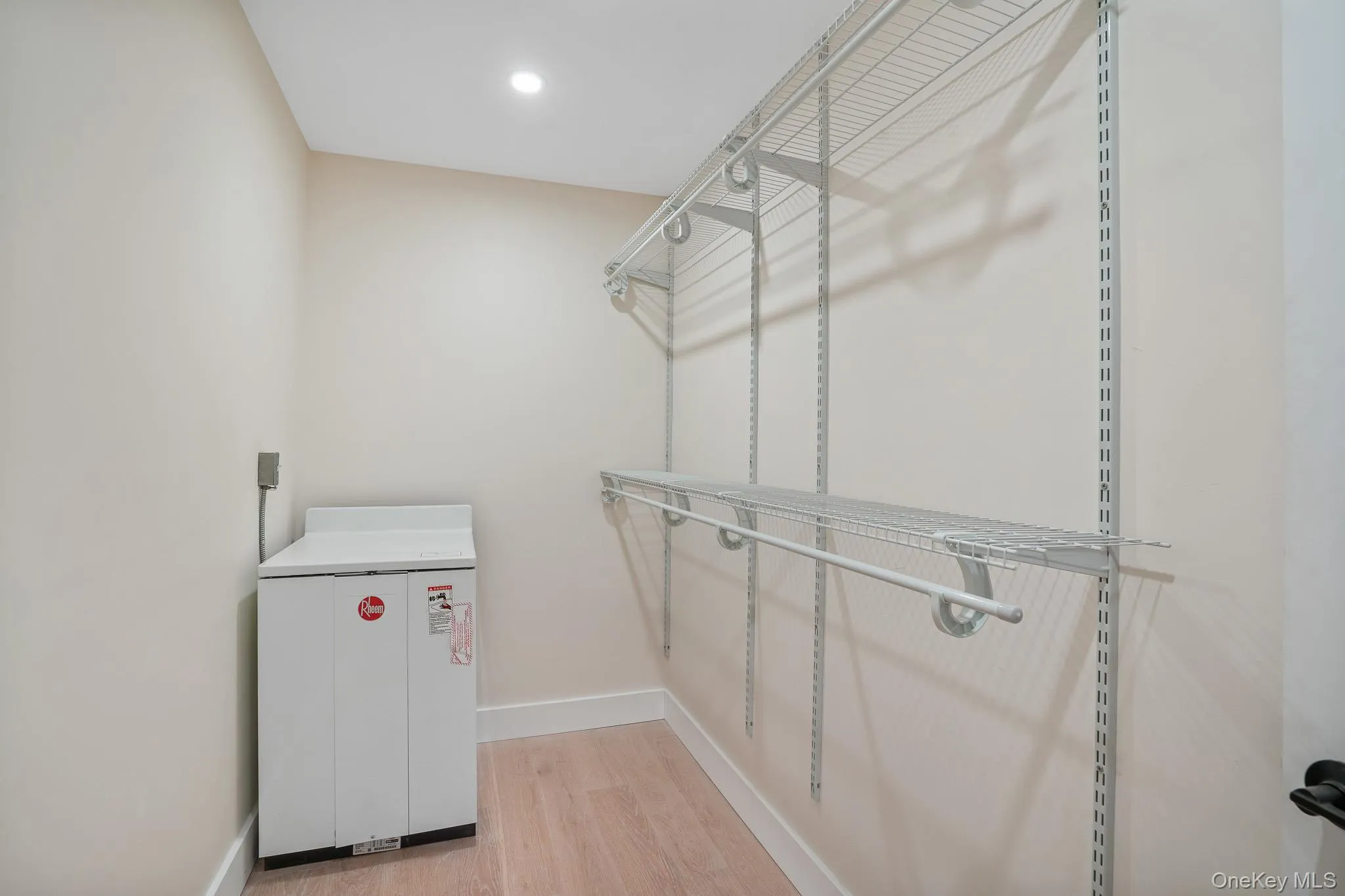 125 New Hamburg Road, Wappinger, NY, 1 Bedroom Bedrooms, 2 Rooms Rooms,1 BathroomBathrooms,Residential Lease,For Rent,New Hamburg,0,997264 125 New Hamburg Road, Wappinger, NY, 1 Bedroom Bedrooms, 2 Rooms Rooms,1 BathroomBathrooms,Residential Lease,For Rent,New Hamburg,0,997264