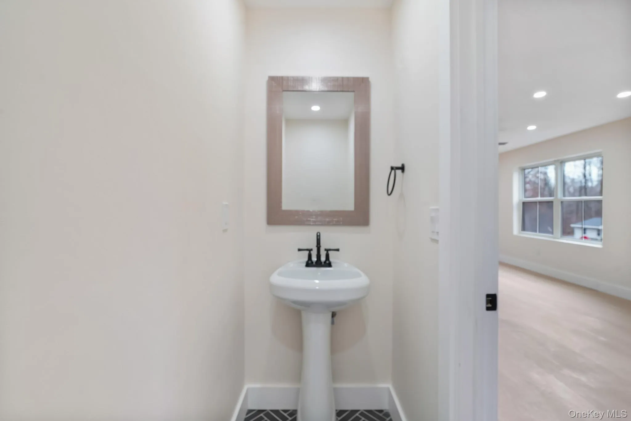 125 New Hamburg Road, Wappinger, NY, 1 Bedroom Bedrooms, 2 Rooms Rooms,1 BathroomBathrooms,Residential Lease,For Rent,New Hamburg,0,997269 125 New Hamburg Road, Wappinger, NY, 1 Bedroom Bedrooms, 2 Rooms Rooms,1 BathroomBathrooms,Residential Lease,For Rent,New Hamburg,0,997269