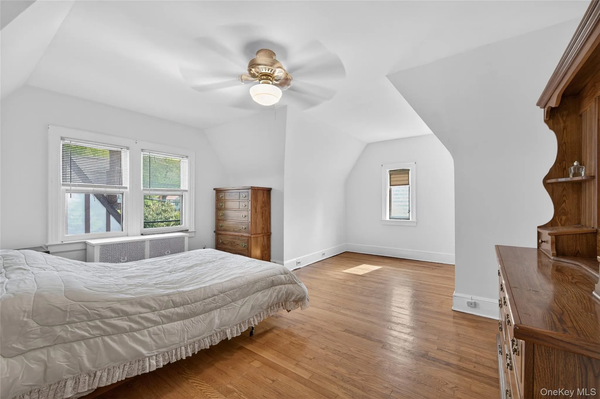 114 New Hyde Park Road, Hempstead, NY, 5 Bedrooms Bedrooms, 9 Rooms Rooms,2 BathroomsBathrooms,Residential,For Rent,New Hyde Park,0,997278 114 New Hyde Park Road, Hempstead, NY, 5 Bedrooms Bedrooms, 9 Rooms Rooms,2 BathroomsBathrooms,Residential,For Rent,New Hyde Park,0,997278