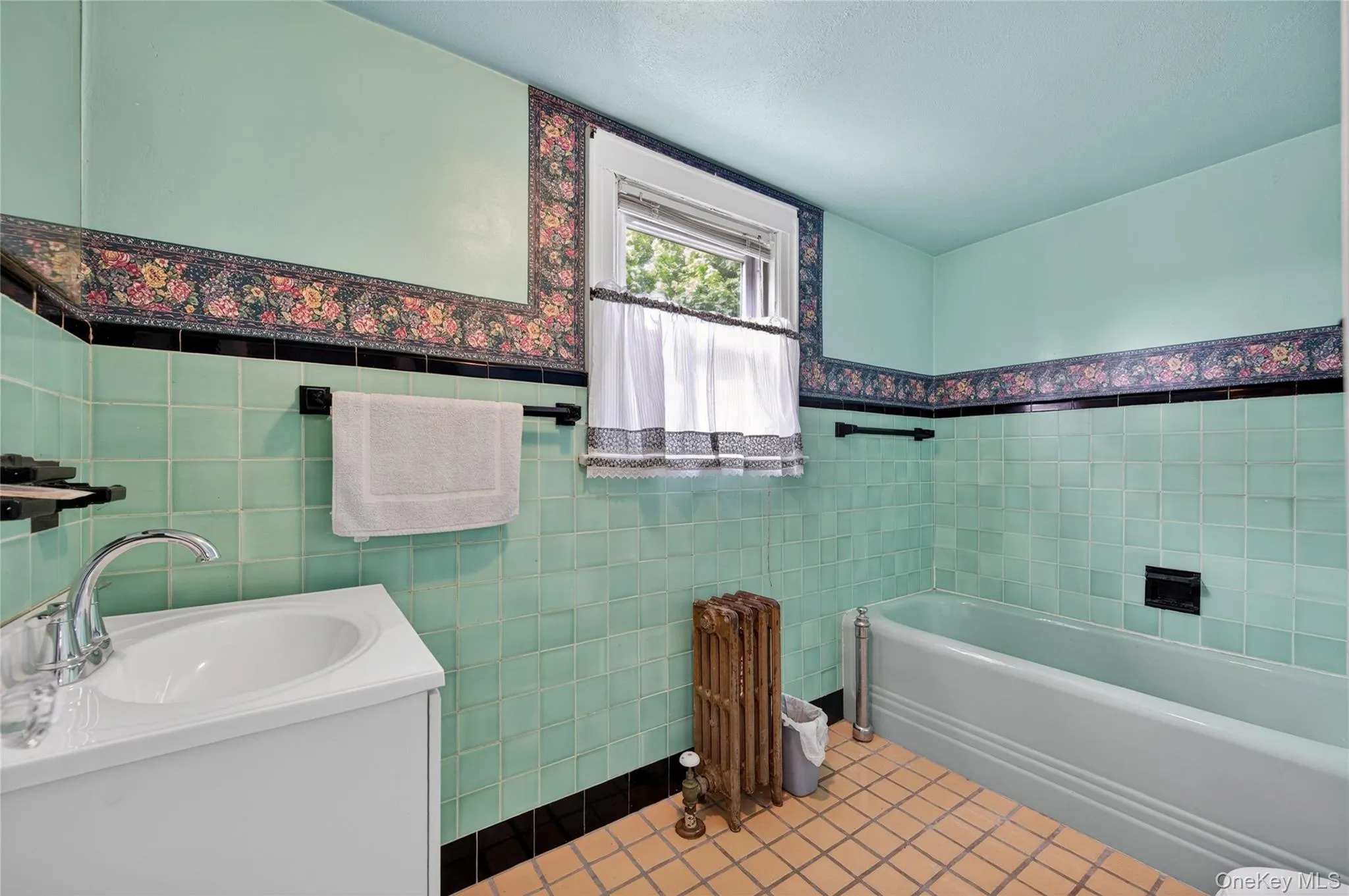 114 New Hyde Park Road, Hempstead, NY, 5 Bedrooms Bedrooms, 9 Rooms Rooms,2 BathroomsBathrooms,Residential,For Rent,New Hyde Park,0,997278 114 New Hyde Park Road, Hempstead, NY, 5 Bedrooms Bedrooms, 9 Rooms Rooms,2 BathroomsBathrooms,Residential,For Rent,New Hyde Park,0,997278