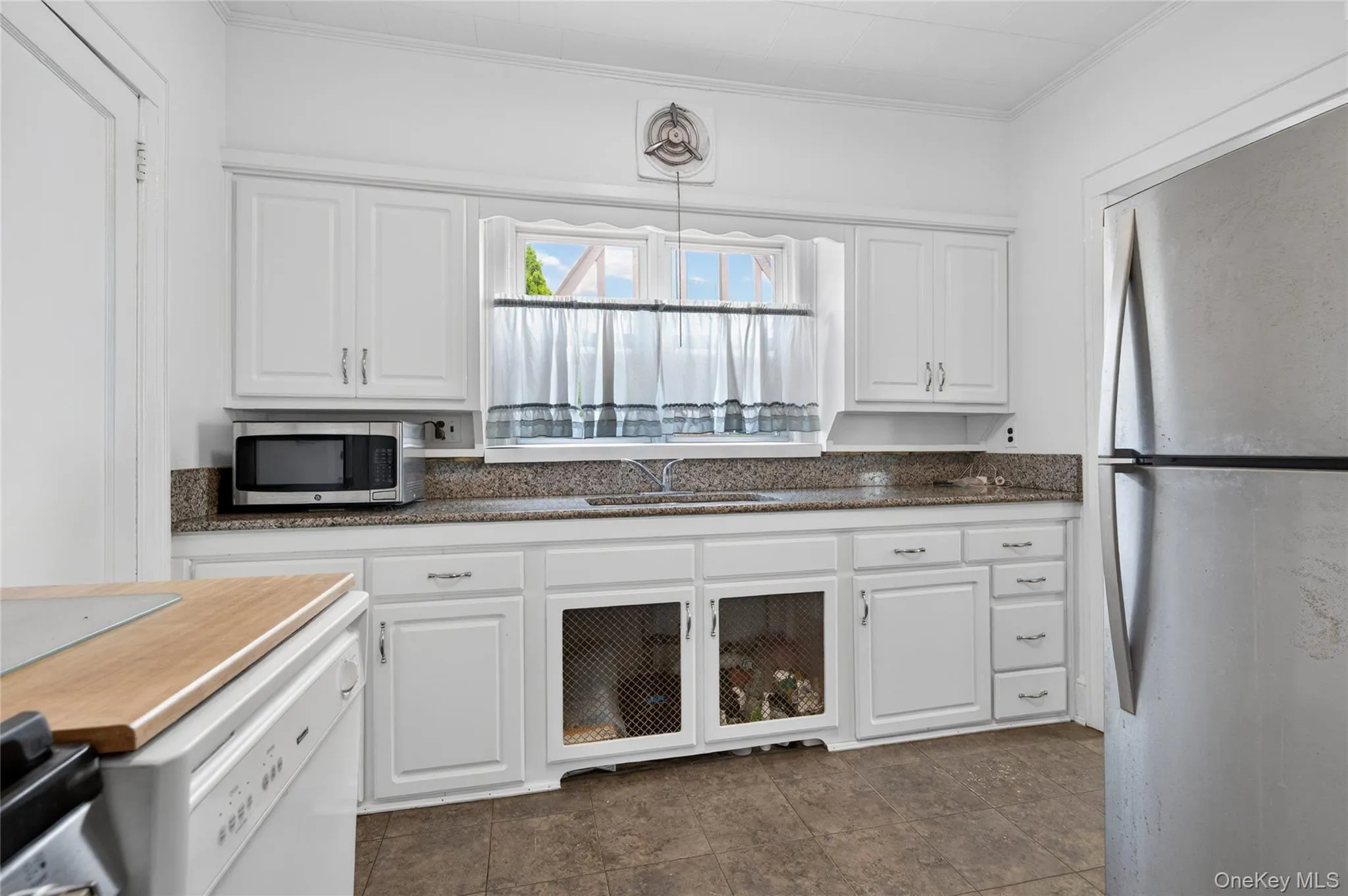 114 New Hyde Park Road, Hempstead, NY, 5 Bedrooms Bedrooms, 9 Rooms Rooms,2 BathroomsBathrooms,Residential,For Rent,New Hyde Park,0,997278 114 New Hyde Park Road, Hempstead, NY, 5 Bedrooms Bedrooms, 9 Rooms Rooms,2 BathroomsBathrooms,Residential,For Rent,New Hyde Park,0,997278
