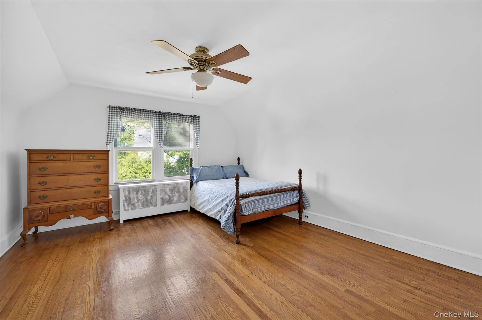 114 New Hyde Park Road, Hempstead, NY, 5 Bedrooms Bedrooms, 9 Rooms Rooms,2 BathroomsBathrooms,Residential,For Rent,New Hyde Park,0,997278 114 New Hyde Park Road, Hempstead, NY, 5 Bedrooms Bedrooms, 9 Rooms Rooms,2 BathroomsBathrooms,Residential,For Rent,New Hyde Park,0,997278