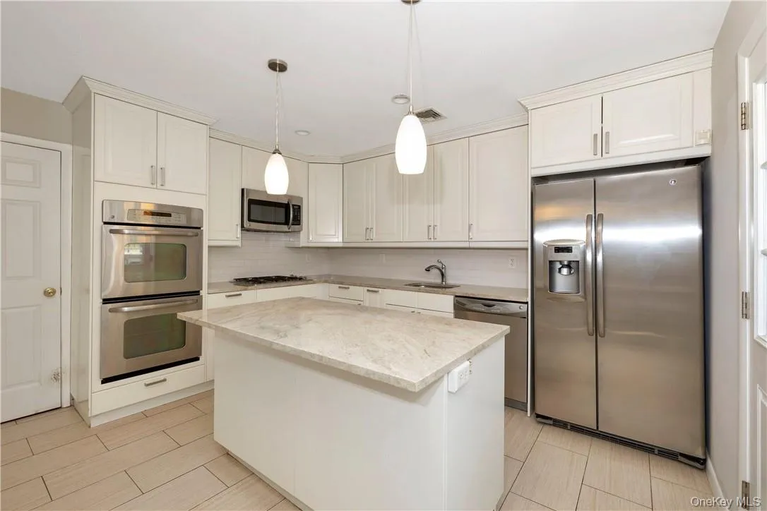 3 Lea Place, Rye City, NY, 4 Bedrooms Bedrooms, 8 Rooms Rooms,3 BathroomsBathrooms,Residential Lease,For Rent,Lea,0,997281 3 Lea Place, Rye City, NY, 4 Bedrooms Bedrooms, 8 Rooms Rooms,3 BathroomsBathrooms,Residential Lease,For Rent,Lea,0,997281