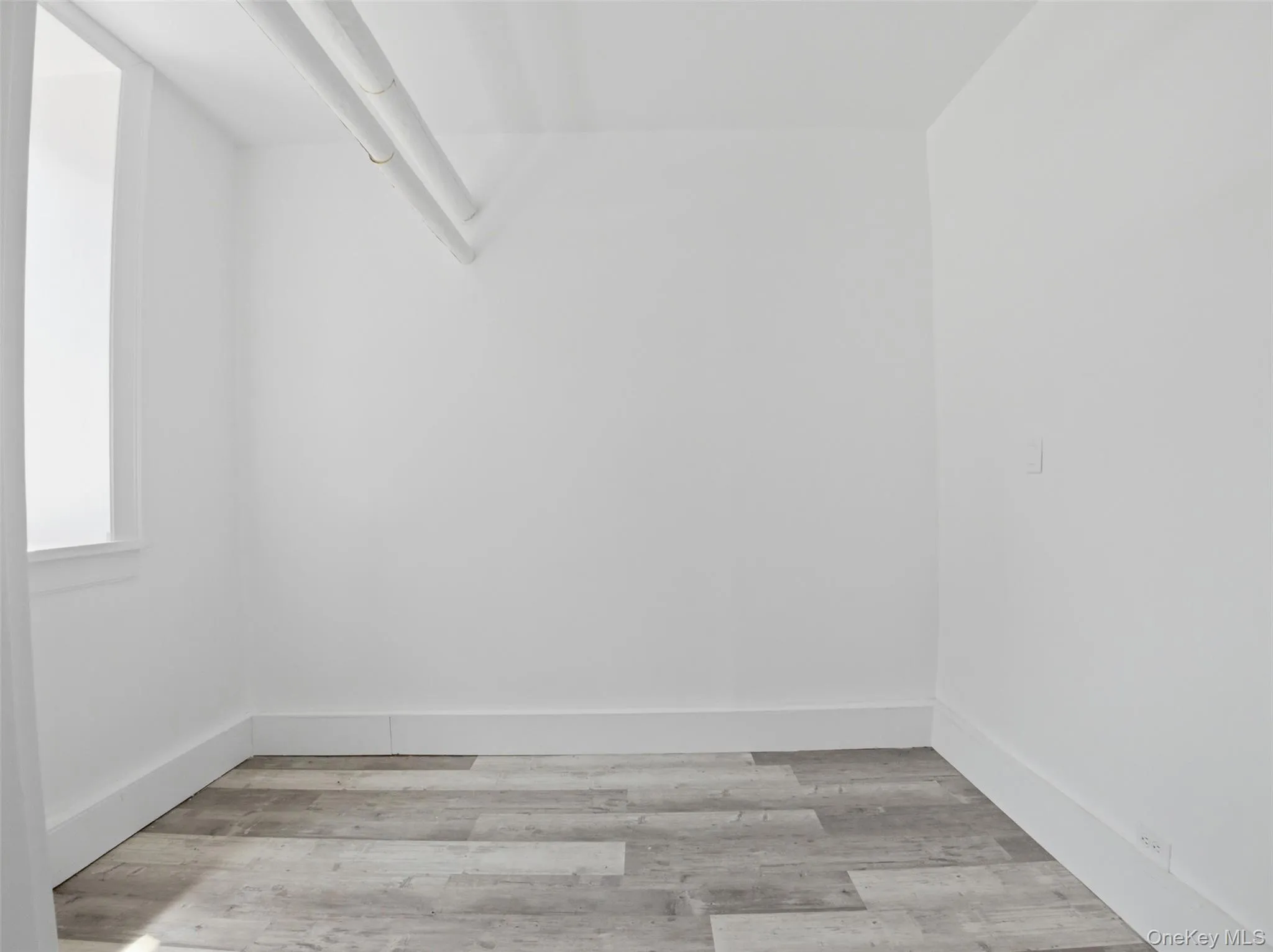 762 Brady Avenue, New York, NY, 3 Bedrooms Bedrooms, 5 Rooms Rooms,1 BathroomBathrooms,Residential Lease,For Rent,Brady,0,997284 762 Brady Avenue, New York, NY, 3 Bedrooms Bedrooms, 5 Rooms Rooms,1 BathroomBathrooms,Residential Lease,For Rent,Brady,0,997284