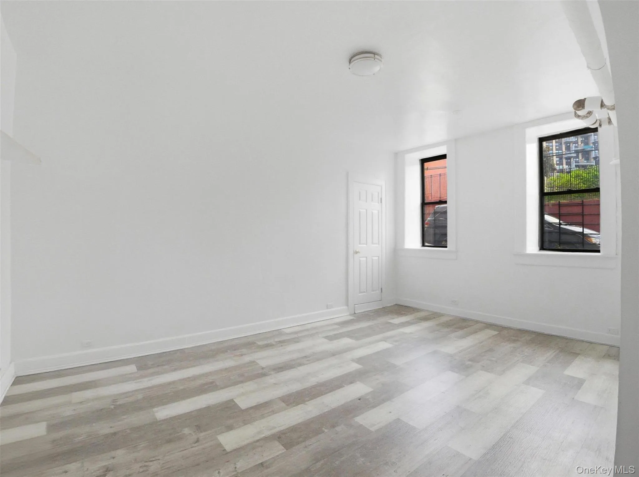 762 Brady Avenue, New York, NY, 3 Bedrooms Bedrooms, 5 Rooms Rooms,1 BathroomBathrooms,Residential Lease,For Rent,Brady,0,997284 762 Brady Avenue, New York, NY, 3 Bedrooms Bedrooms, 5 Rooms Rooms,1 BathroomBathrooms,Residential Lease,For Rent,Brady,0,997284