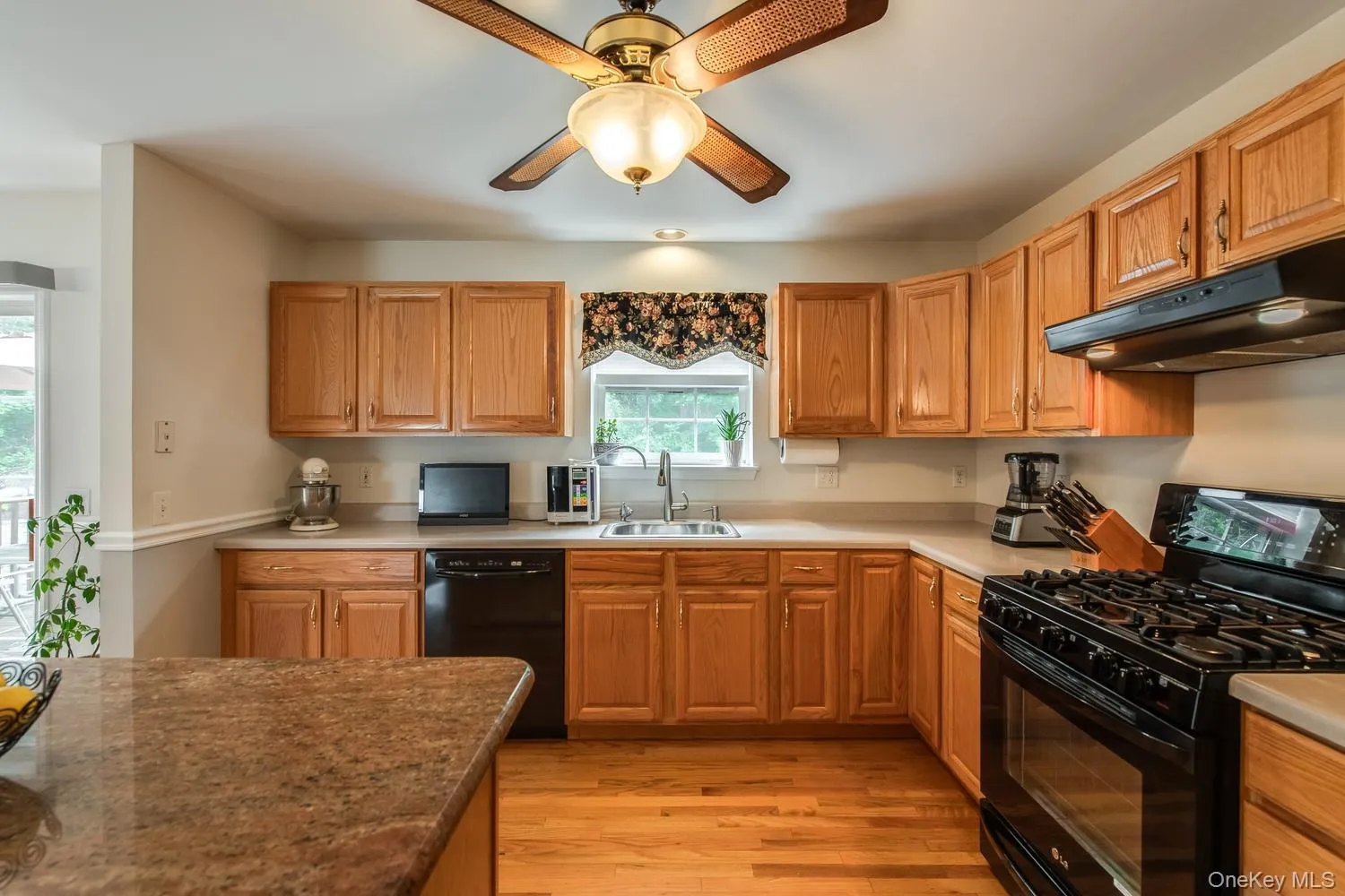 17 Verplanck Avenue, East Fishkill, NY, 3 Bedrooms Bedrooms, 11 Rooms Rooms,3 BathroomsBathrooms,Residential,For Rent,Verplanck,0,997287 17 Verplanck Avenue, East Fishkill, NY, 3 Bedrooms Bedrooms, 11 Rooms Rooms,3 BathroomsBathrooms,Residential,For Rent,Verplanck,0,997287